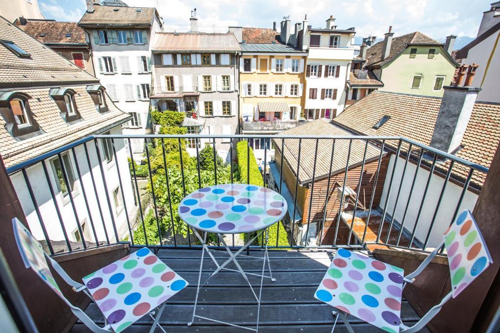 Guest House Le Charlot Vevey Szoba fotó